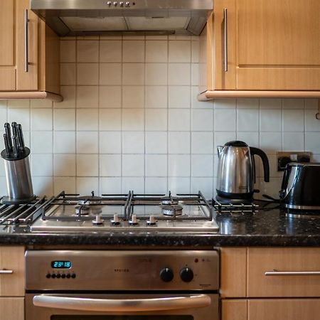 One Bedroom Flat In Bush Hill Park Энфилд Экстерьер фото